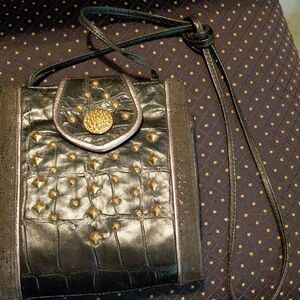 Elegant Black and Gold Women's Bag